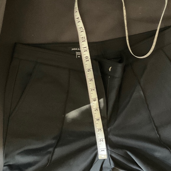 JUDITH & CHARLES Dress Pants Black. Size 12. - Picture 10 of 10